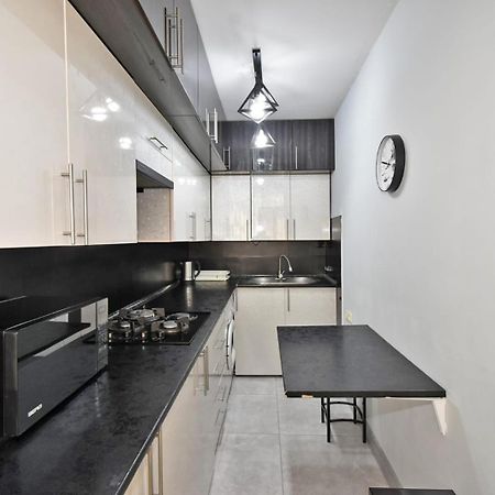 Luxury Spacious Apartment On Saryan Street.Centre Єреван Екстер'єр фото